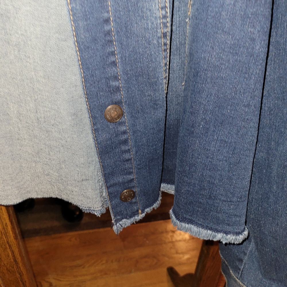 Massini frayed denim jacket size 3x